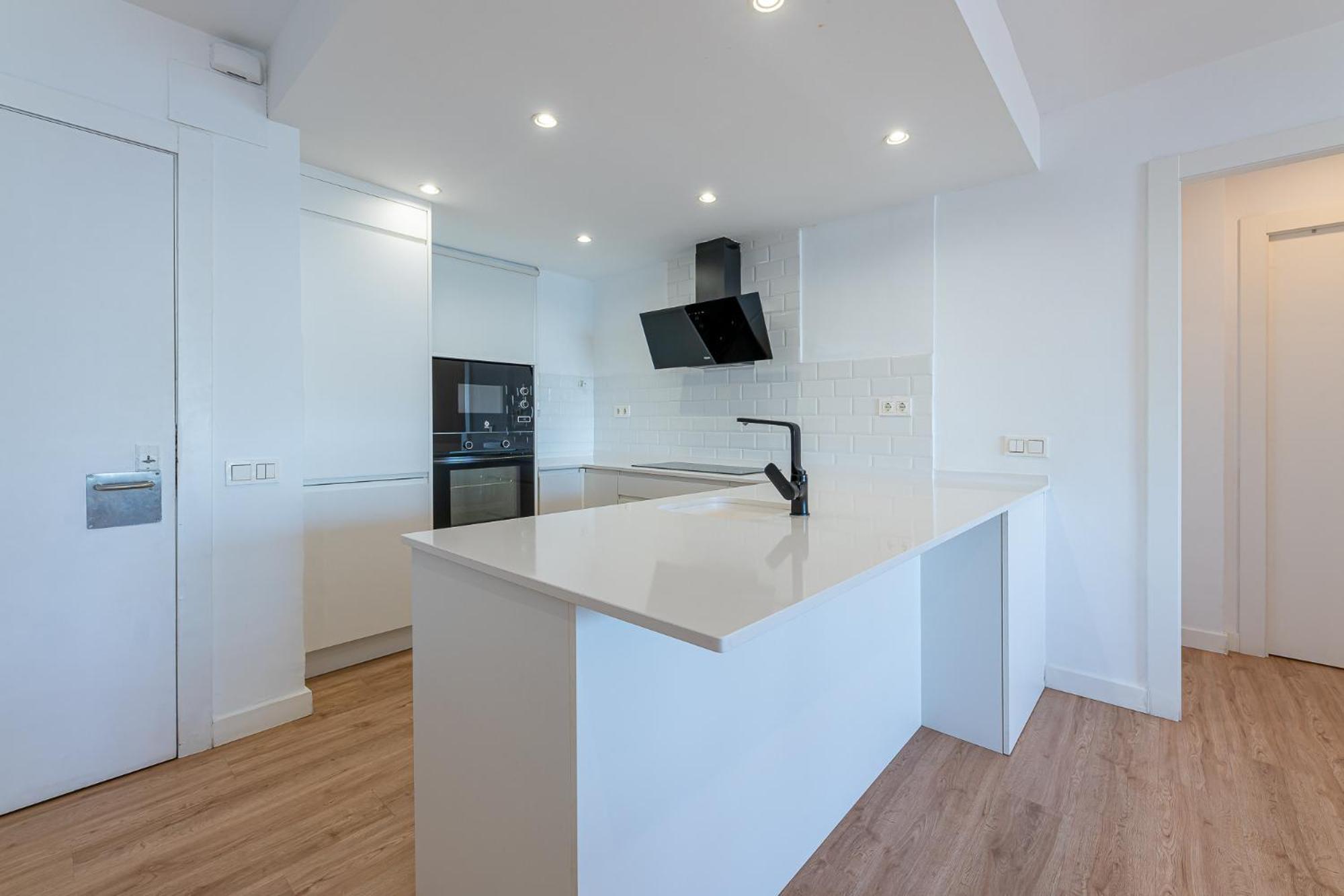 797 Holiday Rentals - Moderno Piso En Primera Linea De Playa Torremolinos Eksteriør billede