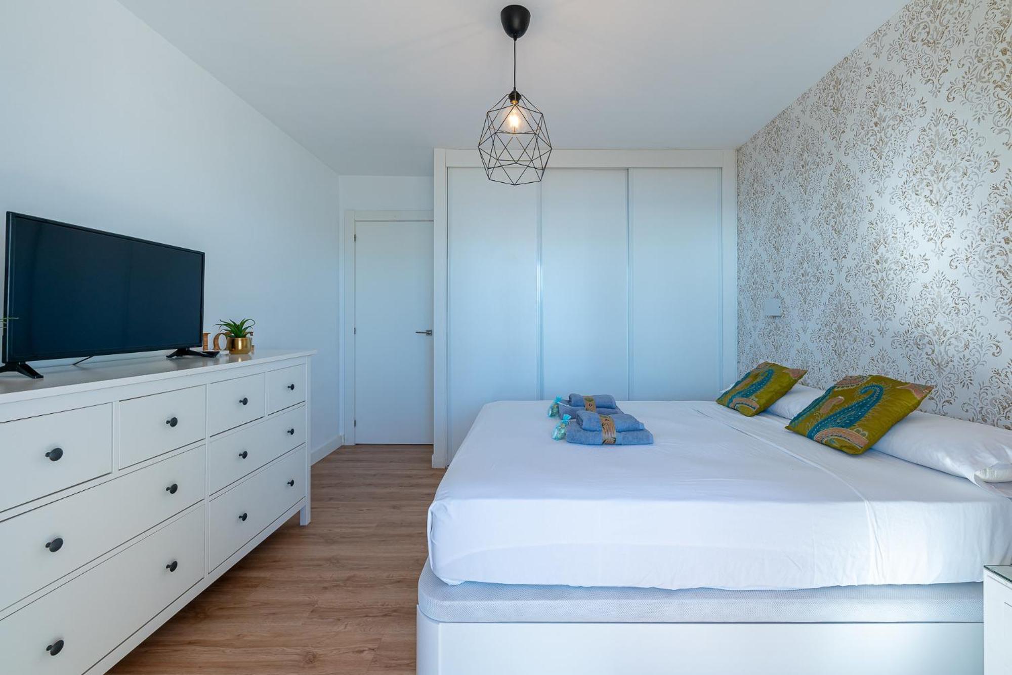 797 Holiday Rentals - Moderno Piso En Primera Linea De Playa Torremolinos Eksteriør billede